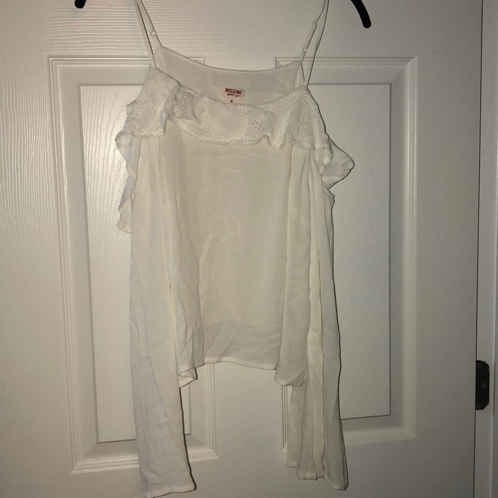 Cold shoulder crop top